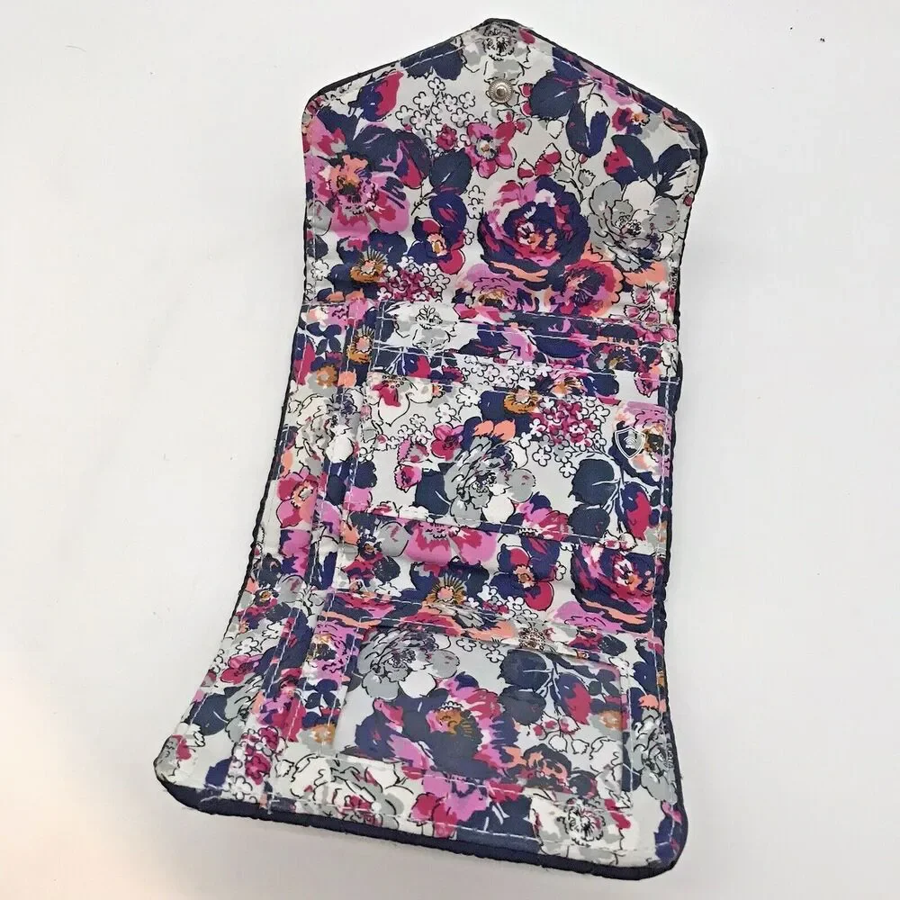 Vera Bradley Wallet Trifold CC ID Cash Quilted Navy Blue Floral Lined 5.5 x 4.5 - Picture 8 of 15